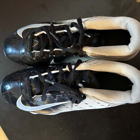 Nike Vapor Untouchable Shark 3 Football Cleats - Picture 12 of 13